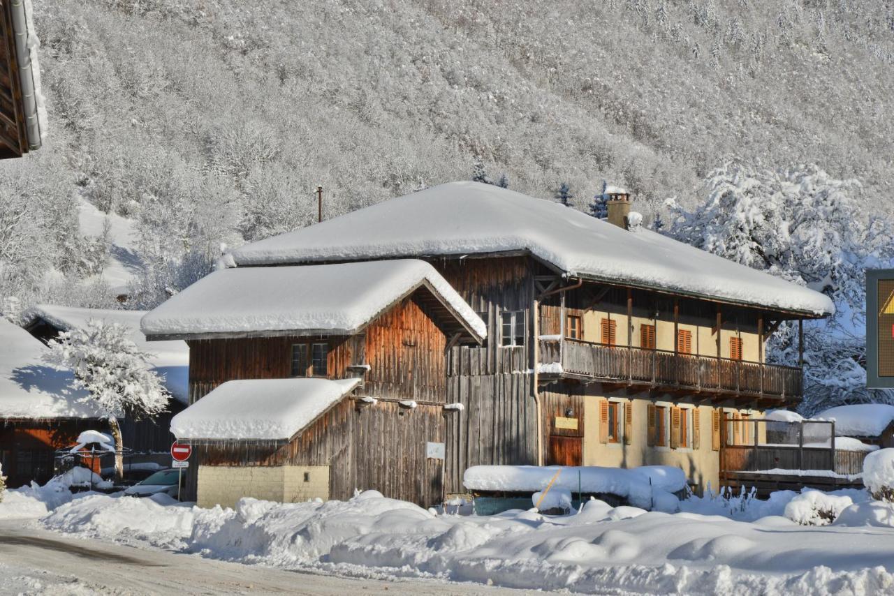 Appartement 6 Pers 70 M² Dans Chalet Chez Marie Монрьон Экстерьер фото